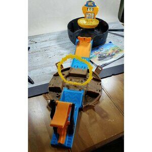 Hot Wheels Monster Trucks Stunt Tire Playset Crashing Smashing Kids 4 To 8